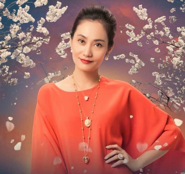 Diễn viên Hạnh Thúy hối hận vì từng mải kiếm tiền mà bỏ con đi diễn đêm giao thừa - 5 Diễn viên Hạnh Thúy hối hận vì từng mải kiếm tiền mà bỏ con đi diễn đêm giao thừa - 5