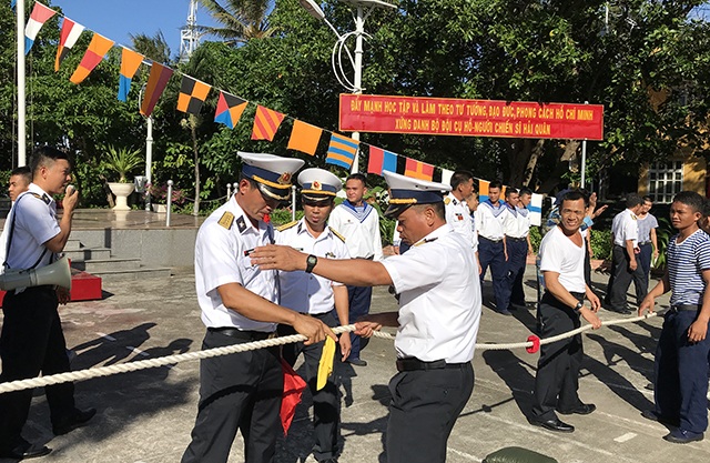 Sắc xuân ngập tràn trên Quần đảo Trường Sa - 10 Sắc xuân ngập tràn trên Quần đảo Trường Sa - 10