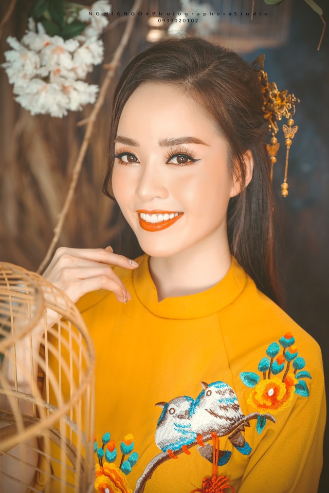 Hoa khôi Sinh viên Cần Thơ chúc năm mới Kỷ Hợi 2019 đến độc giả Dân trí - 9 Hoa khôi Sinh viên Cần Thơ chúc năm mới Kỷ Hợi 2019 đến độc giả Dân trí - 9