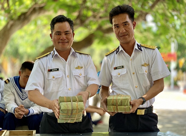 Sắc xuân ngập tràn trên Quần đảo Trường Sa - 7 Sắc xuân ngập tràn trên Quần đảo Trường Sa - 7