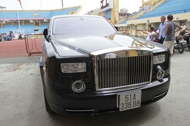 Bí ẩn Rolls-Royce 40 tỷ của đại gia Hà Tĩnh biến mất khỏi Việt Nam - 4 Bí ẩn Rolls-Royce 40 tỷ của đại gia Hà Tĩnh biến mất khỏi Việt Nam - 4