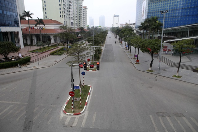 Hà Nội trong buổi sáng đầu tiên năm Kỷ Hợi - 1 Hà Nội trong buổi sáng đầu tiên năm Kỷ Hợi - 1