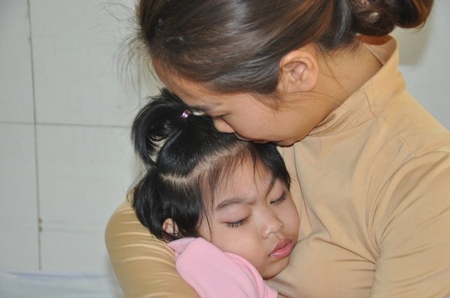 Đớn đau người mẹ sinh đôi thì một bé mất, một bé bại não - 6 Đớn đau người mẹ sinh đôi thì một bé mất, một bé bại não - 6