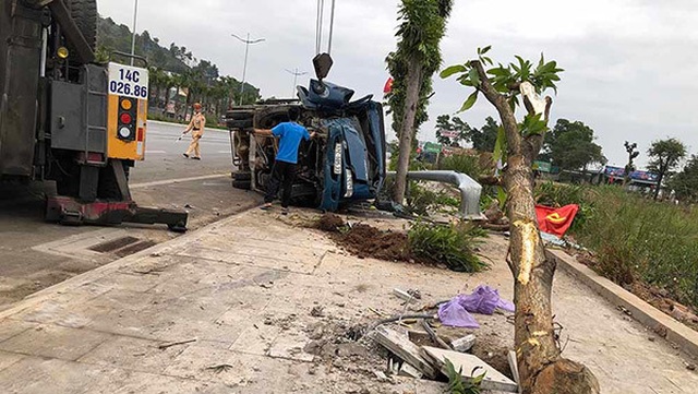 Từ đầu Tết, 77 người chết vì tai nạn giao thông - 2 Từ đầu Tết, 77 người chết vì tai nạn giao thông - 2
