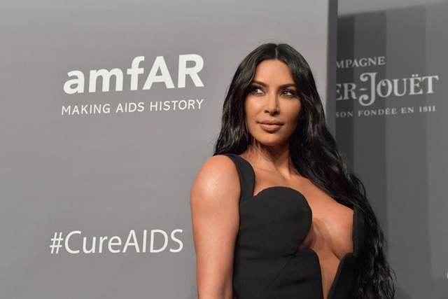 Kim+Kardashian+amfAR+New+York+Gala+2019+Arrivals+Pz5GH0HiJygl.jpg Kim+Kardashian+amfAR+New+York+Gala+2019+Arrivals+Pz5GH0HiJygl.jpg