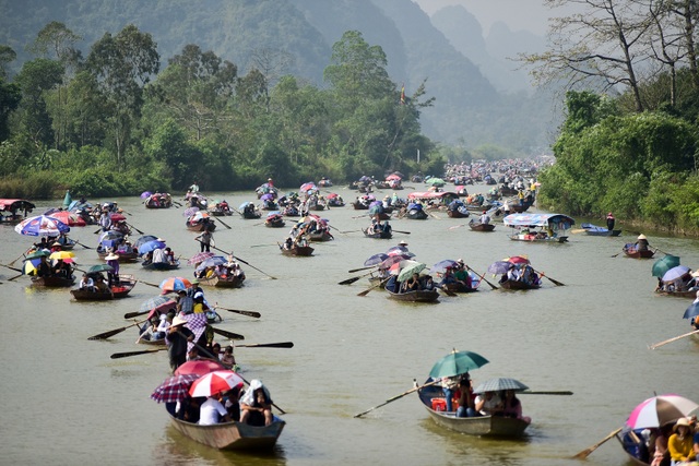 doi nang do ve chua huong-17.jpg doi nang do ve chua huong-17.jpg