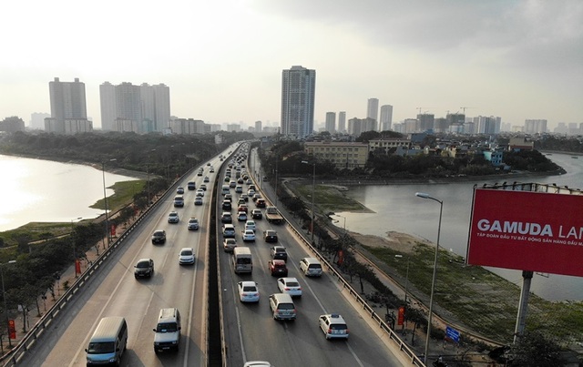 Đoàn xe ùn tắc hàng km ở cửa ngõ Hà Nội - 2 Đoàn xe ùn tắc hàng km ở cửa ngõ Hà Nội - 2