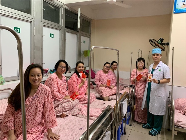 Chào đón 3.409 heo vàng trong 3 ngày đầu năm mới - 1 Chào đón 3.409 heo vàng trong 3 ngày đầu năm mới - 1