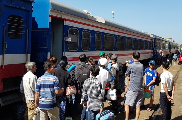 Hết Tết, Tàu vào Nam đông nghẹt, ra Bắc trống rỗng - 4 Hết Tết, Tàu vào Nam đông nghẹt, ra Bắc trống rỗng - 4
