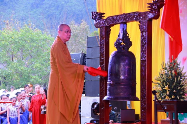 Chính thức khai hội ngôi chùa lớn nhất Việt Nam - 6 Chính thức khai hội ngôi chùa lớn nhất Việt Nam - 6