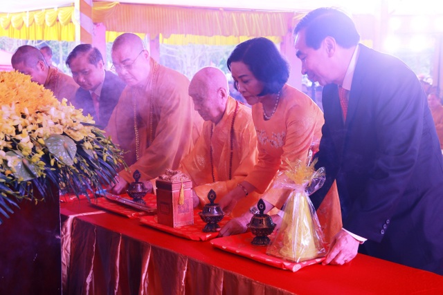 Chính thức khai hội ngôi chùa lớn nhất Việt Nam - 7 Chính thức khai hội ngôi chùa lớn nhất Việt Nam - 7