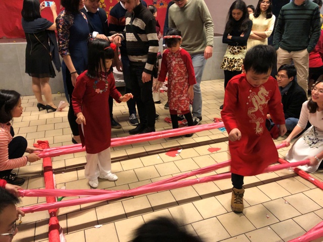 Du học sinh Việt Nam tại Nancy - Metz tưng bừng đón Xuân mới Kỷ Hợi 2019 - 2 Du học sinh Việt Nam tại Nancy - Metz tưng bừng đón Xuân mới Kỷ Hợi 2019 - 2