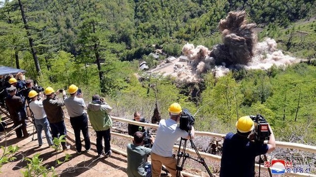 Hội nghị Mỹ-Triều lần 2: Kỳ vọng đột phá sau cú bắt tay lịch sử - 2 Hội nghị Mỹ-Triều lần 2: Kỳ vọng đột phá sau cú bắt tay lịch sử - 2