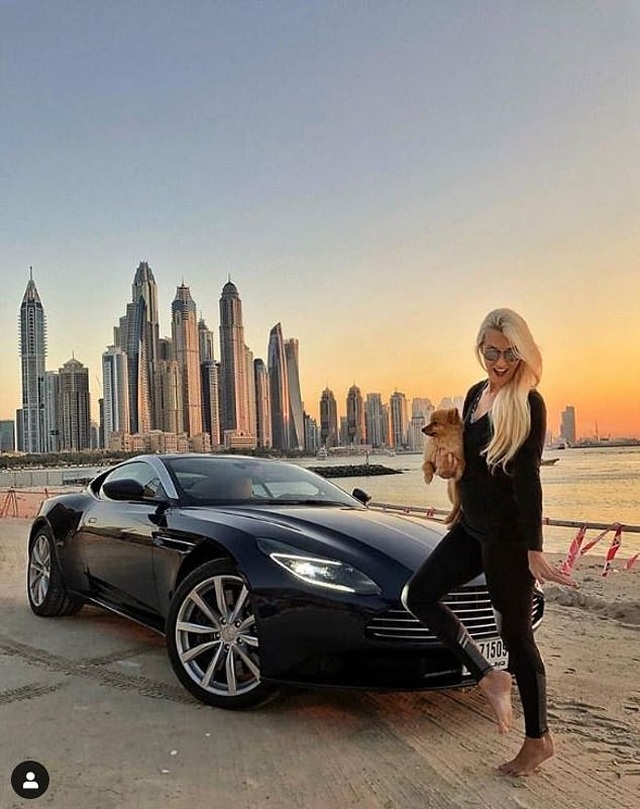 Choáng váng trước sự giàu có và tiêu tiền như nước của gái trẻ Dubai - 4 Choáng váng trước sự giàu có và tiêu tiền như nước của gái trẻ Dubai - 4
