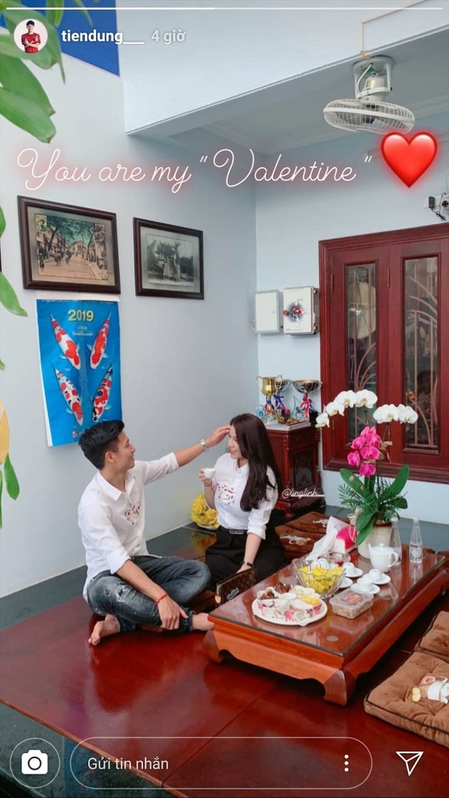 Dàn bạn gái tuyển U23 Việt Nam hào hứng khoe quà được tặng ngày Valentine - 3
