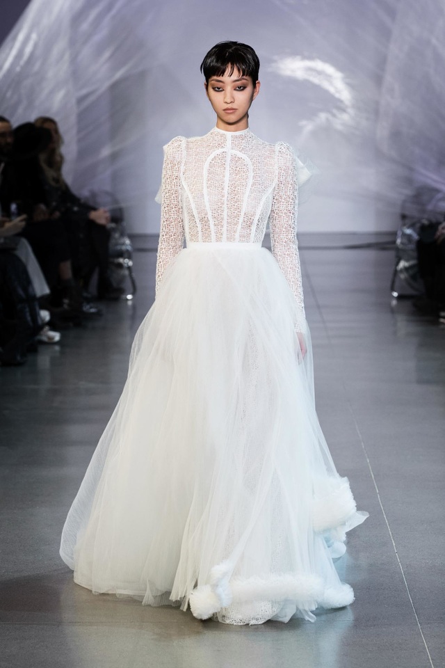 Tạp chí thời trang thế giới đồng loạt đưa tin về Phương My tại NYFW - 8 Tạp chí thời trang thế giới đồng loạt đưa tin về Phương My tại NYFW - 8