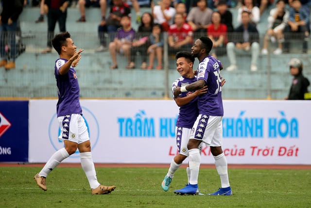 Hà Nội FC di chuyển “hành xác” sang Trung Quốc đấu Shandong Luneng Hà Nội FC di chuyển “hành xác” sang Trung Quốc đấu Shandong Luneng