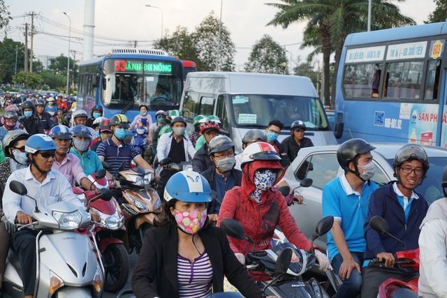 ket xe tai tphcm.jpg ket xe tai tphcm.jpg