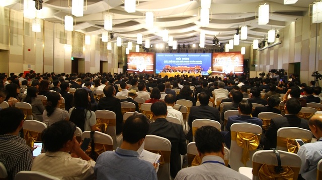 Thu tuong vi du lich mien Trung Tay Nguyen nhu vien ngoc tho chua duoc mai dua xung dang 4.jpg Thu tuong vi du lich mien Trung Tay Nguyen nhu vien ngoc tho chua duoc mai dua xung dang 4.jpg