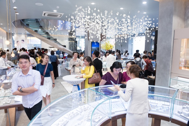 1 PNJ Next mang đến sự trải nghiệm hoàn toàn mới.jpg 1 PNJ Next mang đến sự trải nghiệm hoàn toàn mới.jpg