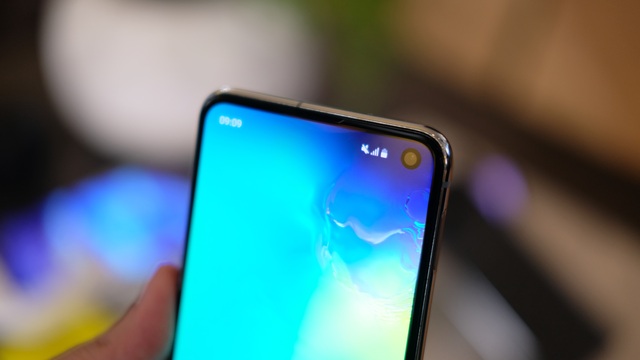 Cận cảnh bộ 3 Galaxy S10 vừa trình làng: Thiết kế đẹp, cấu hình “khủng” - Ảnh minh hoạ 19