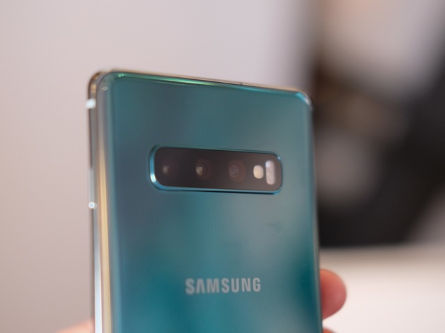 Cận cảnh bộ 3 Galaxy S10 vừa trình làng: Thiết kế đẹp, cấu hình “khủng” - 6