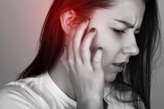 Nghe thấy tiếng vo ve trong tai là dấu hiệu của bệnh gì? - 1