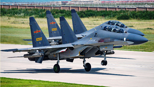 Trung Quốc đã chỉnh sửa các máy bay Su-30MKK ra sao?