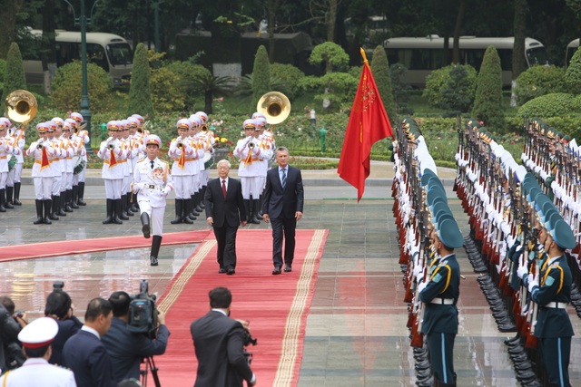 Tổng Bí thư, Chủ tịch nước Nguyễn Phú Trọng chủ trì lễ đón Tổng thống Argentina - Ảnh minh hoạ 4