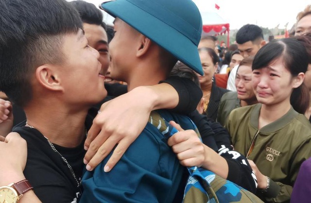 Thanh niên cả nước hăng hái lên đường nhập ngũ - 28 Thanh niên cả nước hăng hái lên đường nhập ngũ - 28