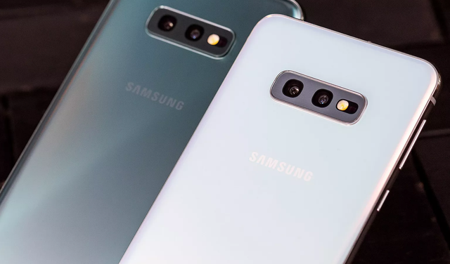 Samsung Galaxy S10E: Đối thủ đáng gờm của iPhone XR - 7 Samsung Galaxy S10E: Đối thủ đáng gờm của iPhone XR - 7