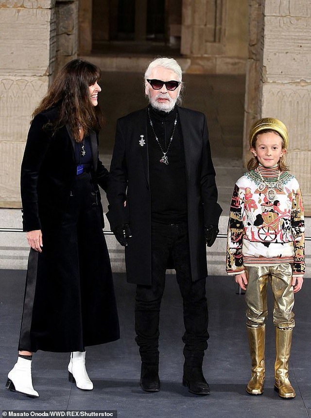 Khối tài sản 4.550 tỷ đồng của Karl Lagerfeld liệu có trao cho “hoàng tử bé”? - Ảnh minh hoạ 16