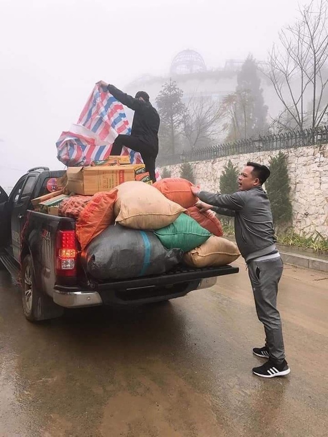 Nhóm bạn trẻ Chí Linh “bỏ phố lên rừng” đem hơi ấm tình người đến bà con nghèo vùng cao - 4 Nhóm bạn trẻ Chí Linh “bỏ phố lên rừng” đem hơi ấm tình người đến bà con nghèo vùng cao - 4