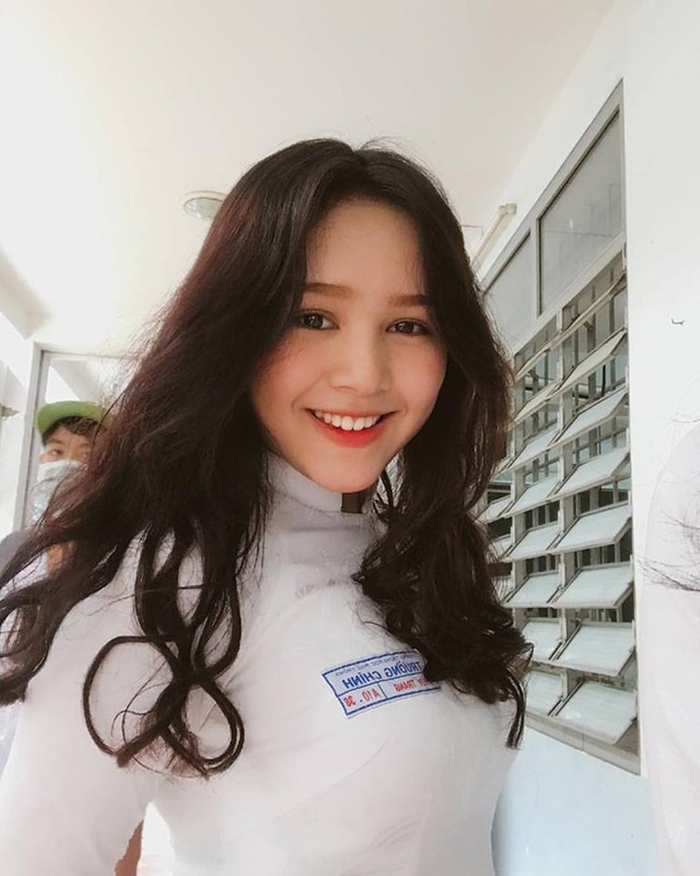 Cô gái Việt đẹp tựa "hot girl có gương mặt đẹp nhất Hàn Quốc" hình ảnh 18 co gai viet dep tua "hot girl co guong mat dep nhat han quoc" hinh anh 18