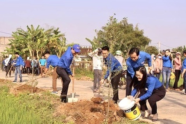 Tuổi trẻ Đà Nẵng nhớ lời Di chúc theo chân Bác - 2 Tuổi trẻ Đà Nẵng nhớ lời Di chúc theo chân Bác - 2