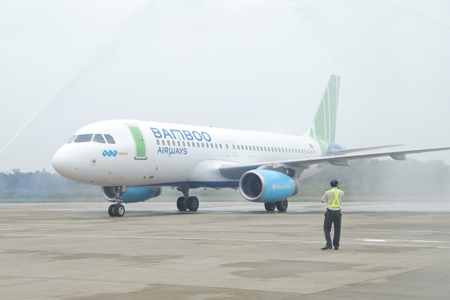 Phó Thủ tướng Vương Đình Huệ bay khai trương đường bay mới của Bamboo Airways tới Vinh - 1 Phó Thủ tướng Vương Đình Huệ bay khai trương đường bay mới của Bamboo Airways tới Vinh - 1