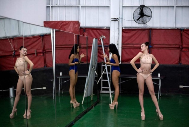 “Đột nhập” các lò luyện Hoa hậu ở Philippines - Ảnh minh hoạ 6