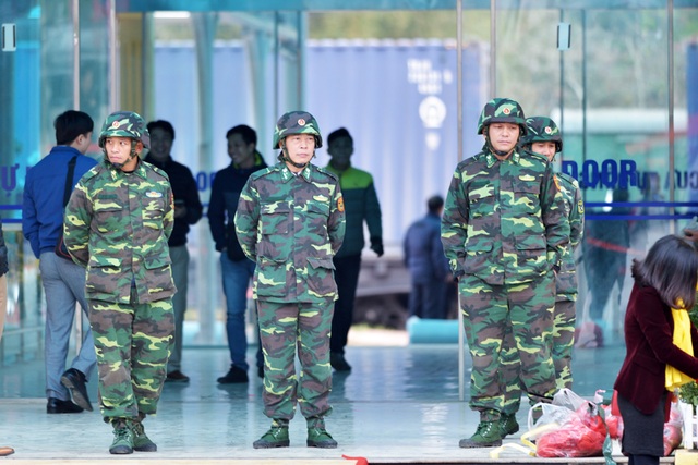 Ga Đồng Đăng thắt chặt an ninh đón tàu chở ông Kim Jong-un - 5 Ga Đồng Đăng thắt chặt an ninh đón tàu chở ông Kim Jong-un - 5