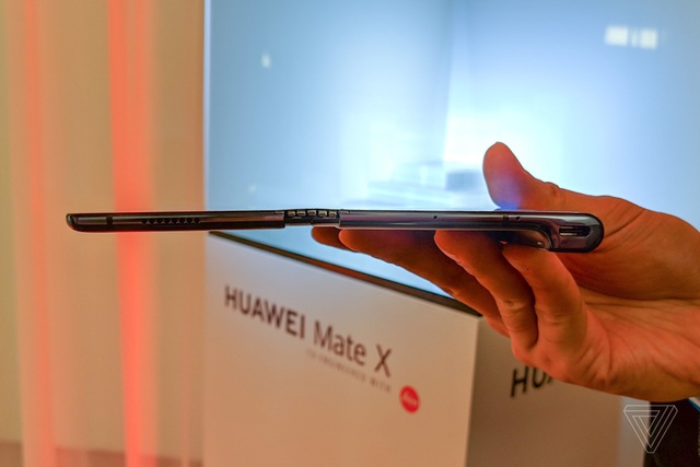 Huawei trình làng smartphone có thể gập được Mate X với thiết kế độc đáo - 4