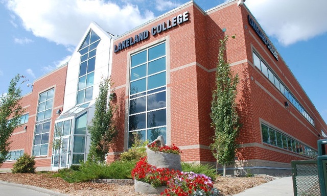 Cơ hội học bổng - làm việc - định cư tại Canada với chi phí hợp lý - 1 Cơ hội học bổng - làm việc - định cư tại Canada với chi phí hợp lý - 1