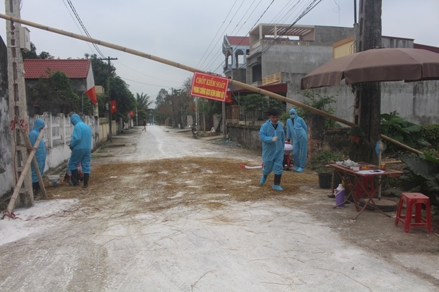 Thứ trưởng Bộ Nông nghiệp thị sát vùng có dịch tả lợn châu Phi - 1 Thứ trưởng Bộ Nông nghiệp thị sát vùng có dịch tả lợn châu Phi - 1