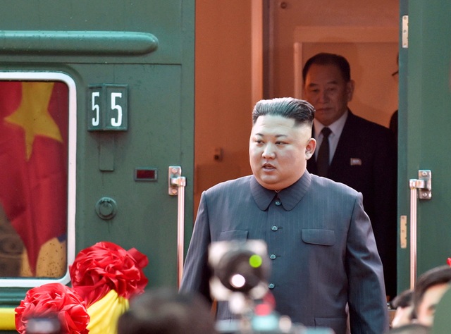 Điều ít biết về tài xế từng lái siêu xe chở ông Kim Jong-un tại thượng đỉnh với ông Trump - 3 Điều ít biết về tài xế từng lái siêu xe chở ông Kim Jong-un tại thượng đỉnh với ông Trump - 3