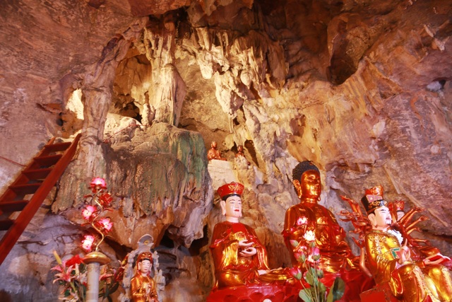Ngôi chùa cổ hơn 1000 năm tuổi bên trong có “rồng phát sáng” - 5 Ngôi chùa cổ hơn 1000 năm tuổi bên trong có “rồng phát sáng” - 5