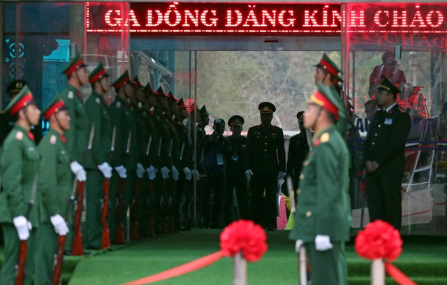 An ninh siết chặt trước giờ đón lãnh đạo Mỹ - Triều tới Việt Nam - 13