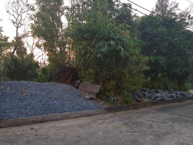 Quảng Bình: Người dân tố gia đình phó công an huyện ngang nhiên lấn chiếm đất công - 4 Quảng Bình: Người dân tố gia đình phó công an huyện ngang nhiên lấn chiếm đất công - 4