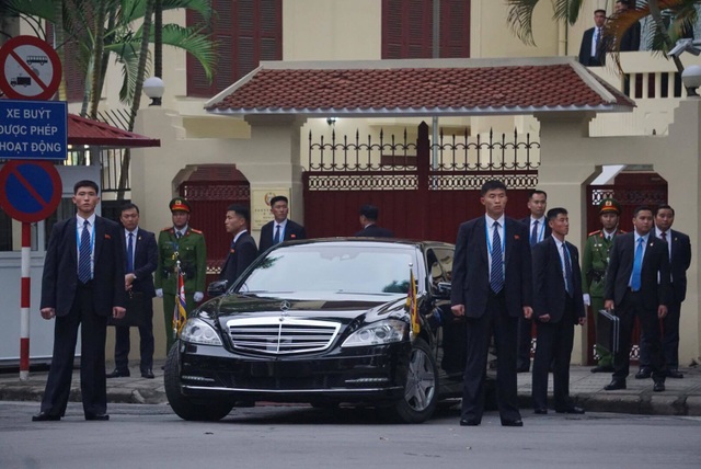 Ngắm cặp đôi xe Mercedes-Benz và Maybach chở anh em Chủ tịch Kim Jong-un - 7