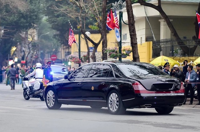 Ngắm cặp đôi xe Mercedes-Benz và Maybach chở anh em Chủ tịch Kim Jong-un - 12