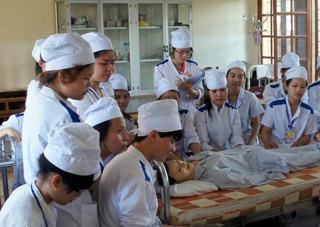 Mở lối “xuất ngoại” cho sinh viên ngành Y - 1 Mở lối “xuất ngoại” cho sinh viên ngành Y - 1