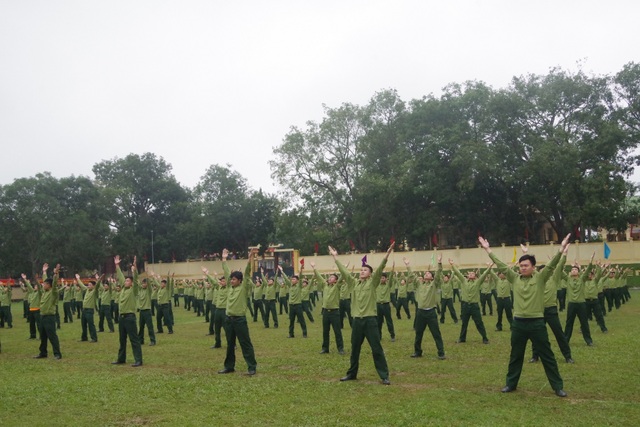 Mãn nhãn màn bay qua lửa, búa tạ đập trên người lính trinh sát - 13 Mãn nhãn màn bay qua lửa, búa tạ đập trên người lính trinh sát - 13