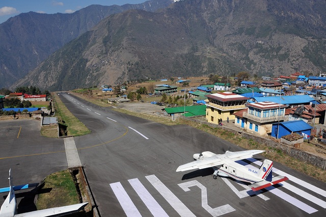 Bộ trưởng du lịch Nepal tử nạn vì máy bay rơi - 3 Bộ trưởng du lịch Nepal tử nạn vì máy bay rơi - 3